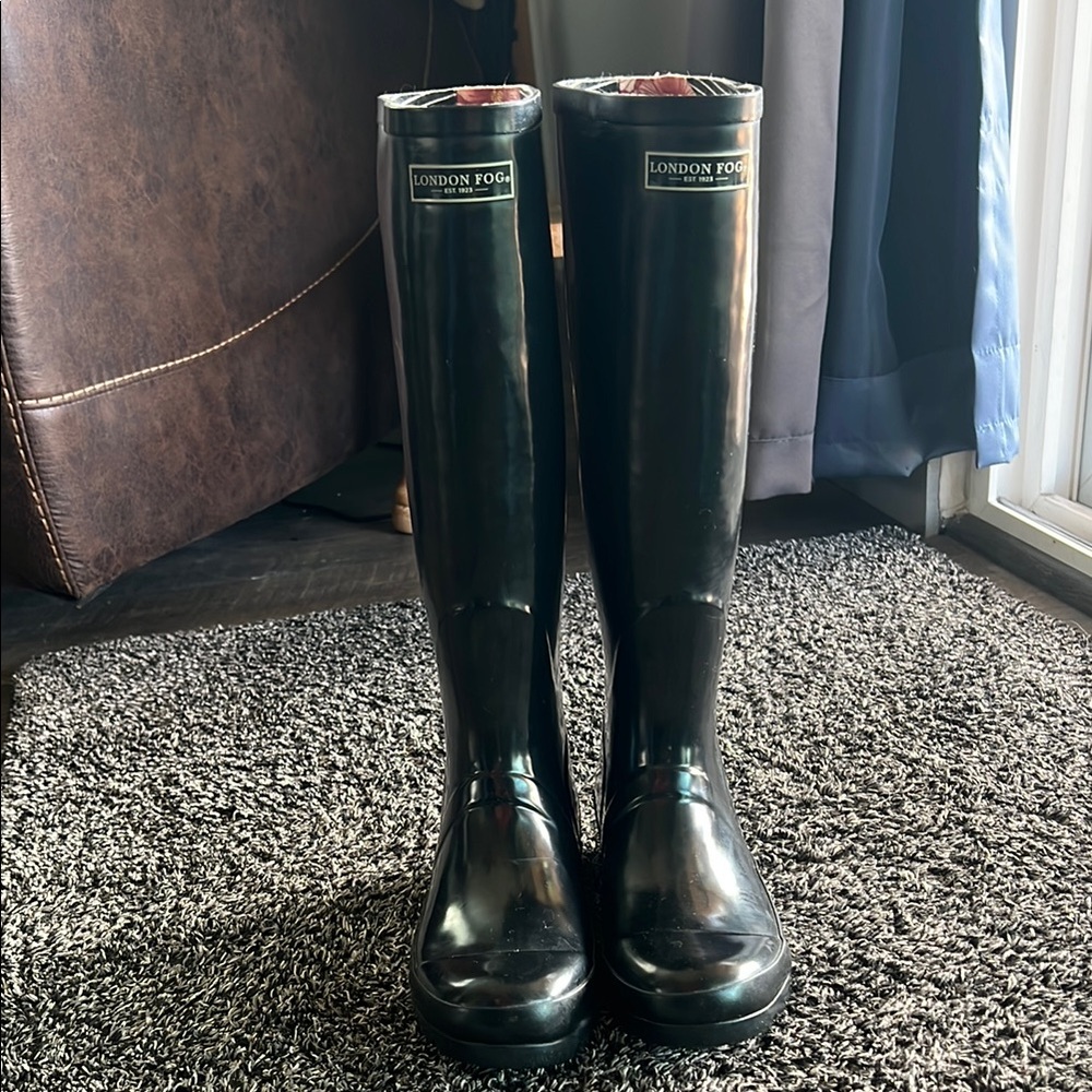 London Fog Women’s Waterproof Rain Boots